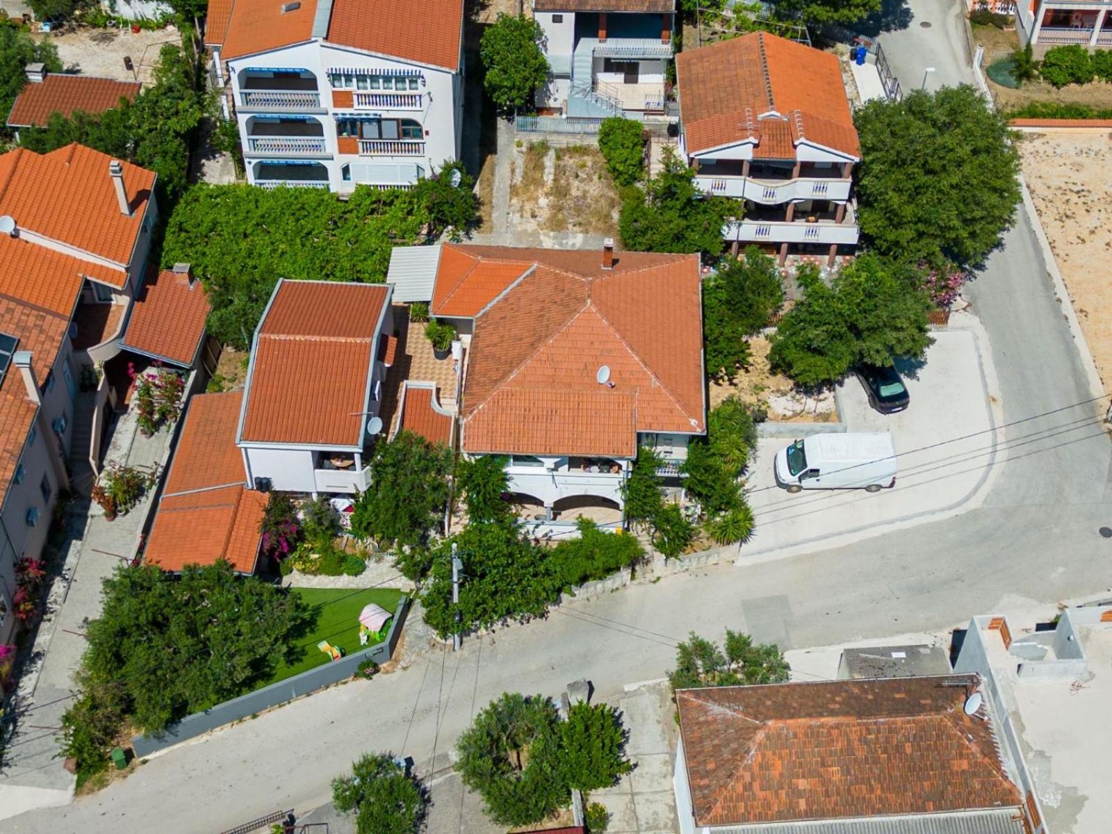 Apartments Petar Maksan Pakostane Exterior photo